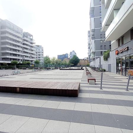 Labo Apartment Bliska Wola - Parking, Klimatyzacja Varşova Dış mekan fotoğraf