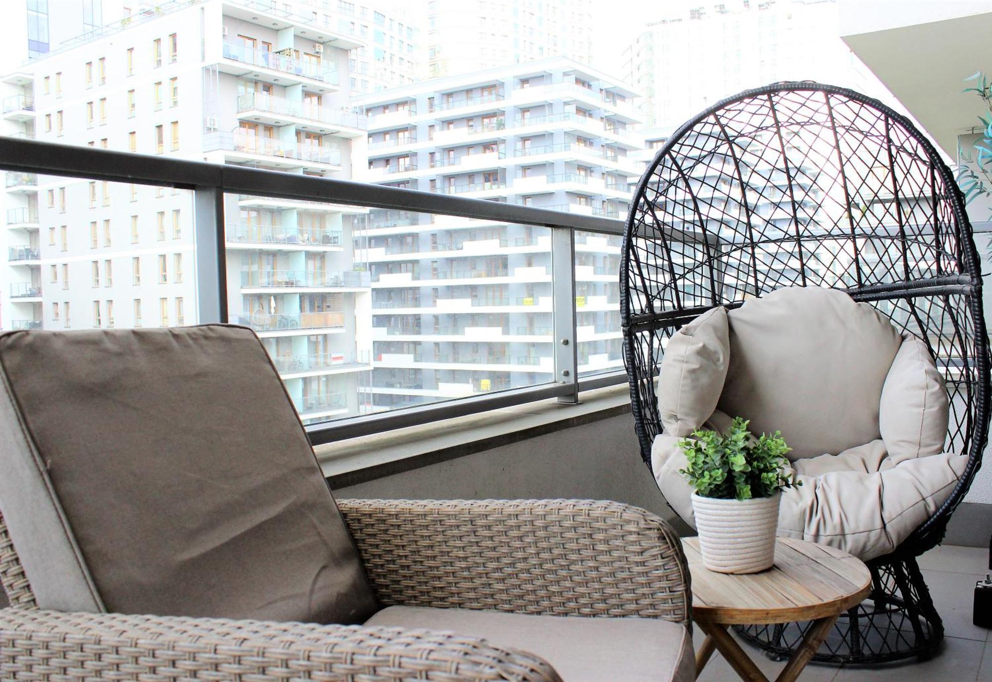 Labo Apartment Bliska Wola - Parking, Klimatyzacja Varşova Dış mekan fotoğraf